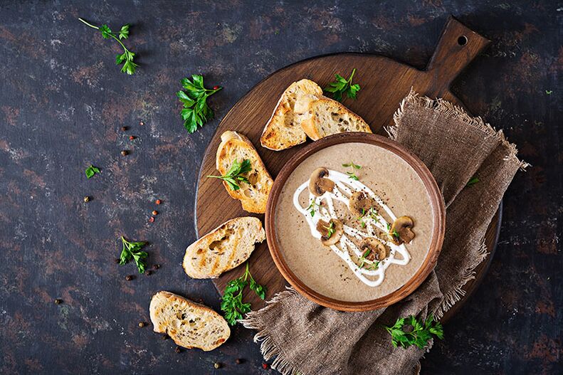 Grybų tyrės sriuba – kvapnus patiekalas sveikai mitybai