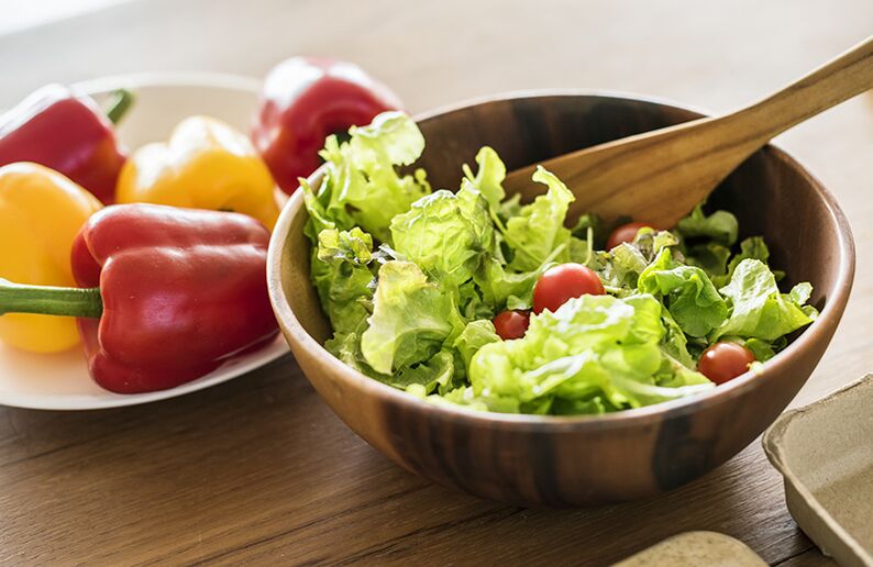 Lecho salotos gali būti skanus ir sveikas garnyras. 