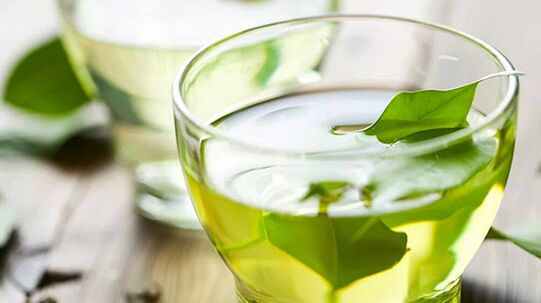 Žalioji arbata yra itin sveikas gėrimas, vartojamas laikantis japoniškos dietos. 