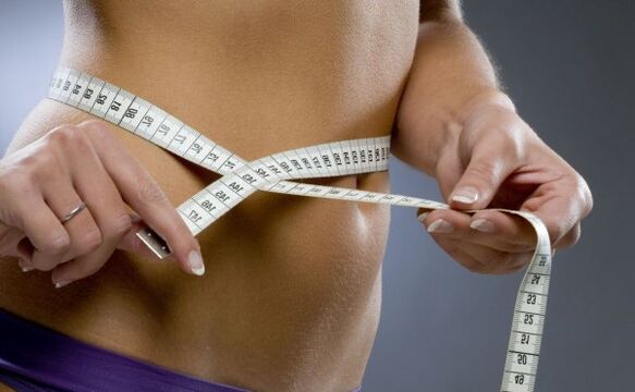Dietų ir pratimų dėka per savaitę numetę 7 kg, galite pasiekti grakščių formų. 